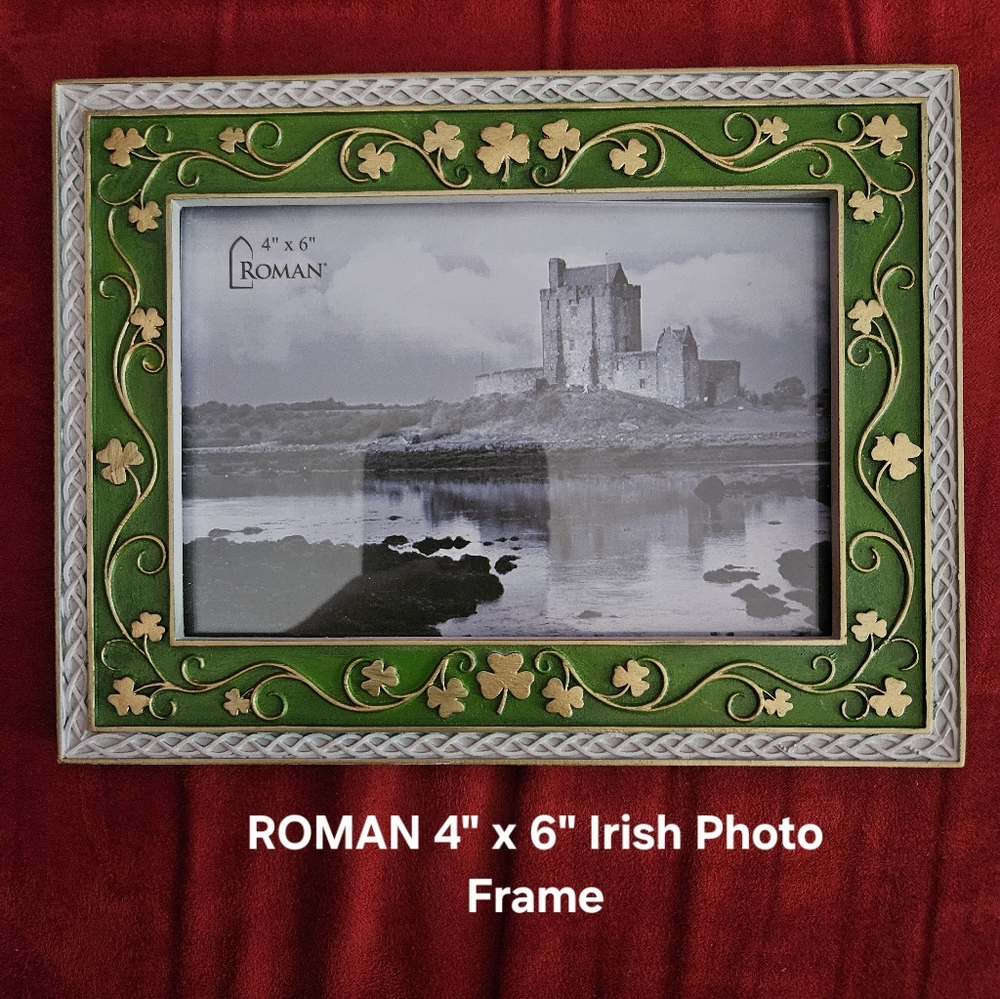 ROMAN 4" x 6" Plaster Photo Frame